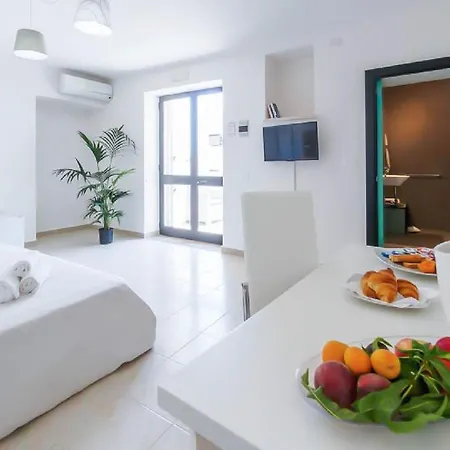 Lamanna's 3* Castro (Lecce)