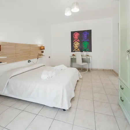 Lamanna's Hotel 3*