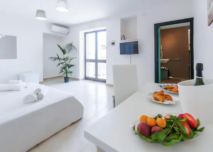 Lamanna's 3* Castro (Lecce)