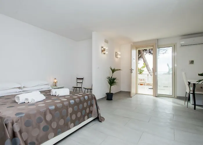 Lamanna's 카스트로